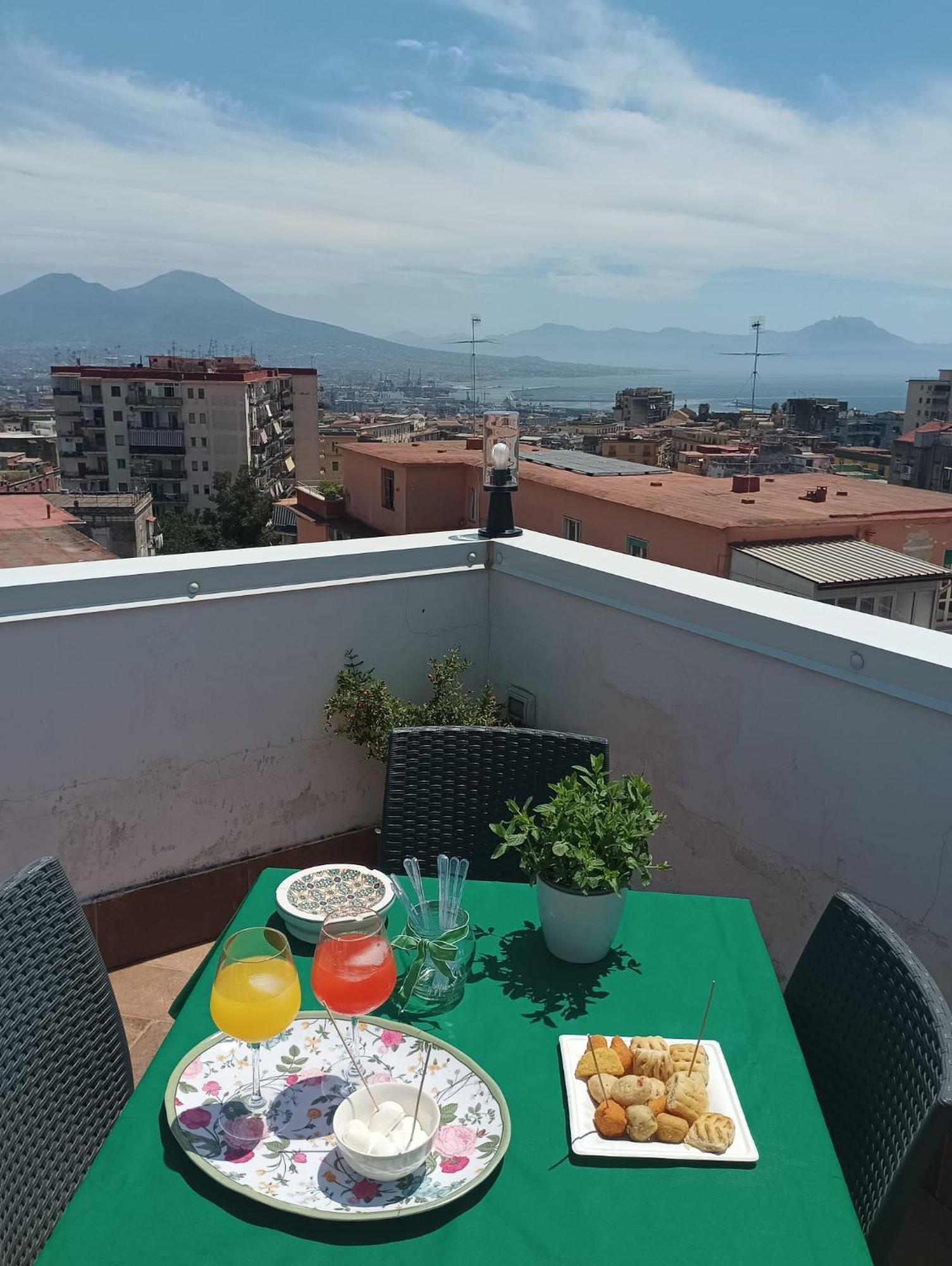 Bella Mbriana Bed & Breakfast Napoli Exterior foto